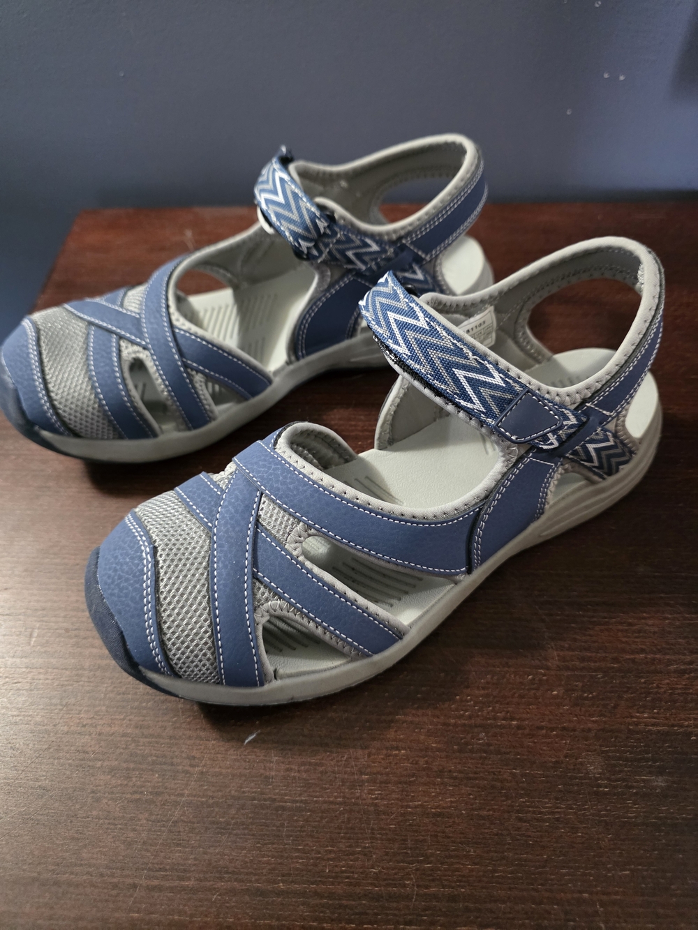 Dream Pairs Womens Blue and Gray Closed-Toe Sandals - Comfortable Outdoor Shoes